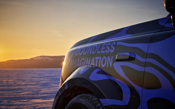 
            Новый Freelander прошел первые тесты. Он выглядит как концепт
        
