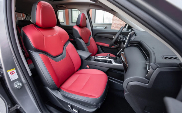 
            Секрет быстрых изменений. Первый тест обновленного Haval Jolion
        