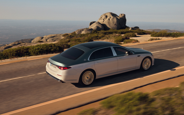 
            Самые необычные фишки нового Maybach. Такого Mercedes еще не создавал
        