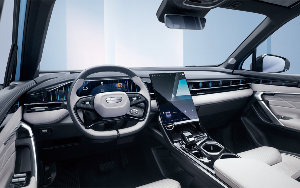 
            Автолюбители оценили новую Volga K40. Отзывы и сравнение с Geely Atlas
        
