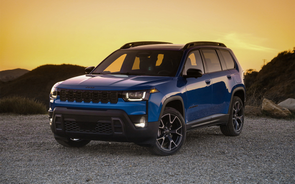 
            Комфорт вместо проходимости. Каким получился новый Jeep Cherokee
        