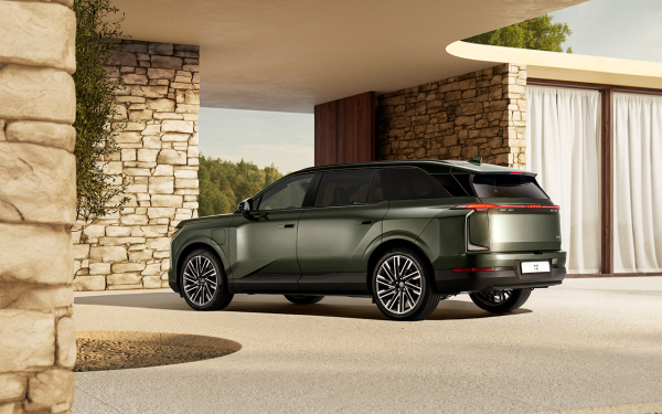 
            Lexus представил большой кроссовер TZ. Главные факты о новинке
        