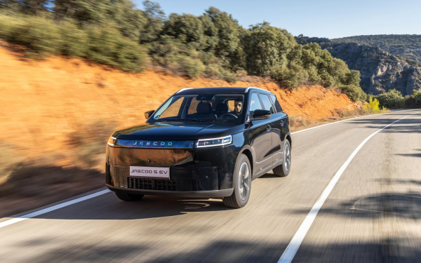 
            Марки Chery, Geely и BYD пришли в Канаду. Китайцам дали карт-бланш
        