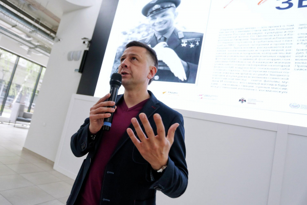 Фотопроект "Первые среди звезд" стартовал в Калининграде