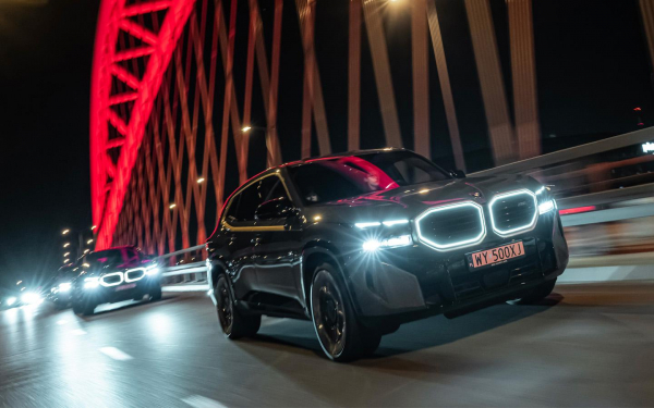 
            Дилеры анонсировали старт продаж новых BMW, Mercedes и Toyota в России
        