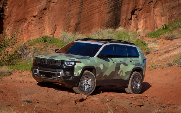 
            Комфорт вместо проходимости. Каким получился новый Jeep Cherokee
        