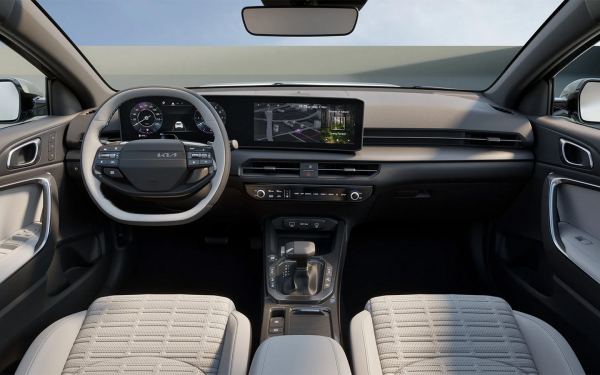 
            Представлен обновленный кроссовер Kia XCeed. Он стал гибридным
        