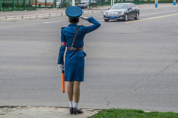 
            В Северной Корее начался автомобильный бум. На дорогах возникли пробки
        
