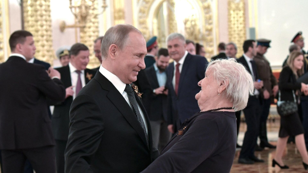 Школьная учительница Путина Вера Гуревич заявила, что гордится им