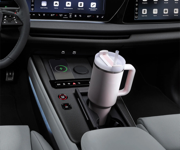 
            Audi показала новый Q9. Самые интересные фишки немецкого кроссовера
        