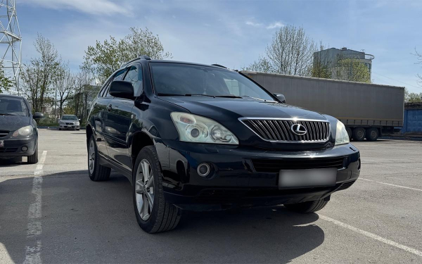 
            &laquo;Японцы&raquo; уже не те&raquo;. Опыт владения Lexus RX с пробегом 550 тыс. км
        