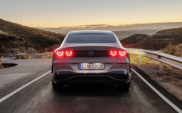 Такого Mercedes еще не делал. Самые уникальные фишки нового С-Class
Такого Mercedes еще не делал. Самые уникальные фишки нового С-Class