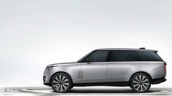 
            Range Rover представил самый роскошный SV Ultra. В нем нет настоящей кожи
        