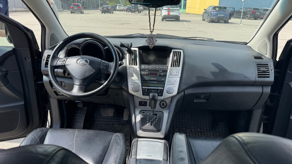 
            &laquo;Японцы&raquo; уже не те&raquo;. Опыт владения Lexus RX с пробегом 550 тыс. км
        