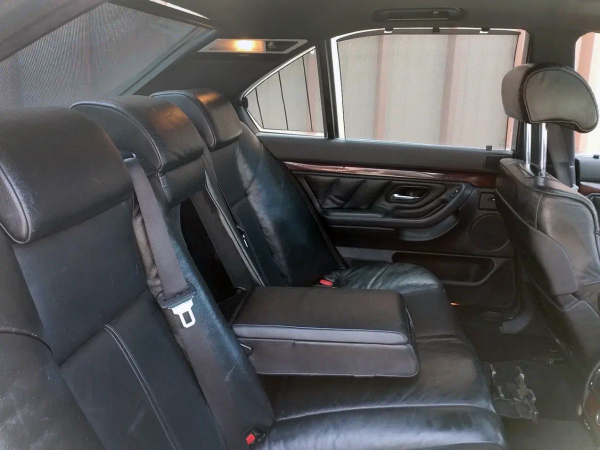 
            25 лет не срок. Опыт владения BMW 7 Series с пробегом 500 тыс. км
        